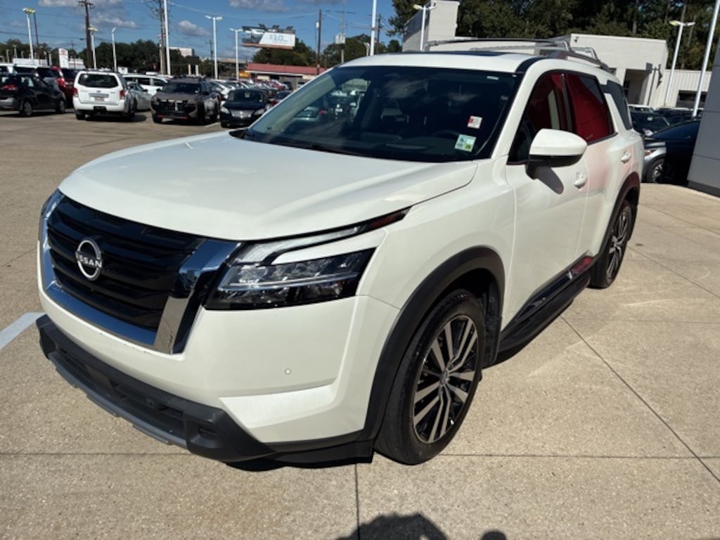 Certified 2024 Nissan Pathfinder Platinum SUV