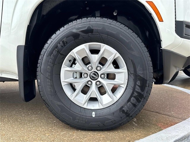 2025 Nissan Frontier S photo 3