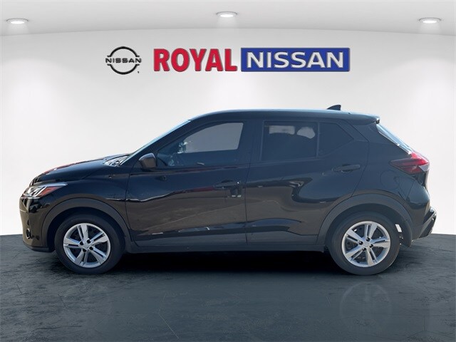 2022 Nissan Kicks S photo 4