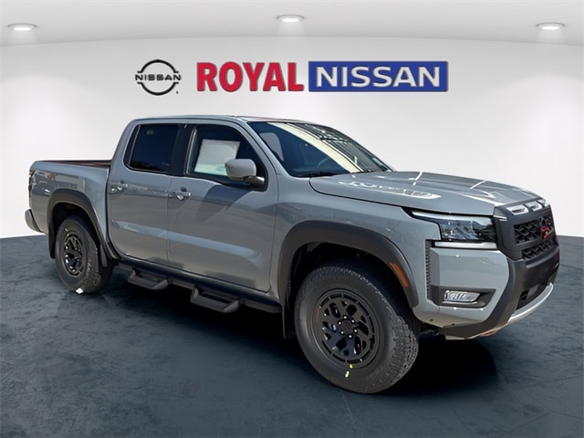 2026 Nissan Frontier PRO-4X's photo