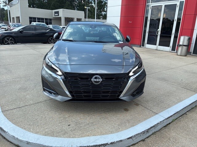 2025 Nissan Altima 2.5 SL photo 2