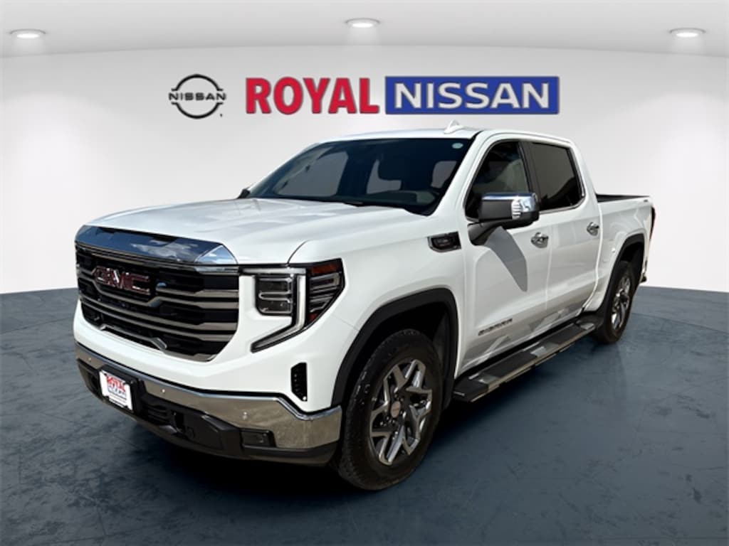 Used 2022 GMC Sierra 1500 SLT Truck