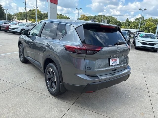 2026 Nissan Rogue SV photo 3