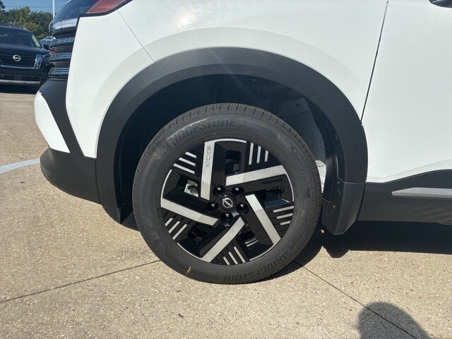 2026 Nissan Kicks SV photo 3