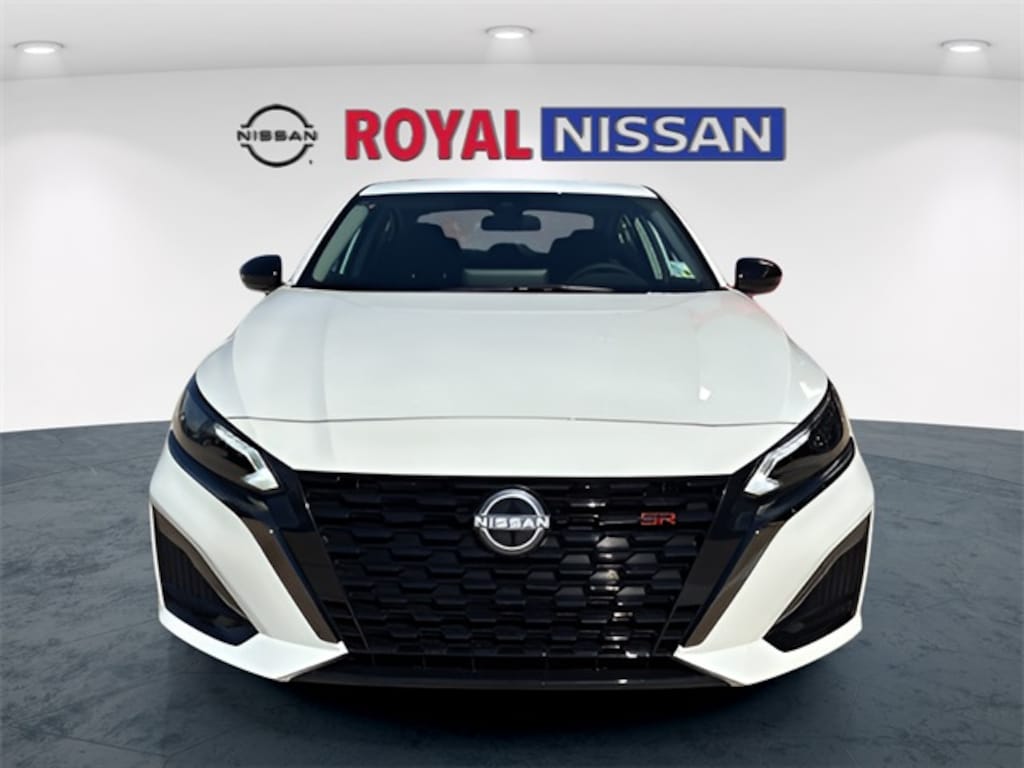 New 2025 Nissan Altima 2.5 SR Sedan