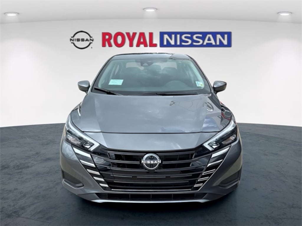 New 2025 Nissan Versa 1.6 SV Sedan