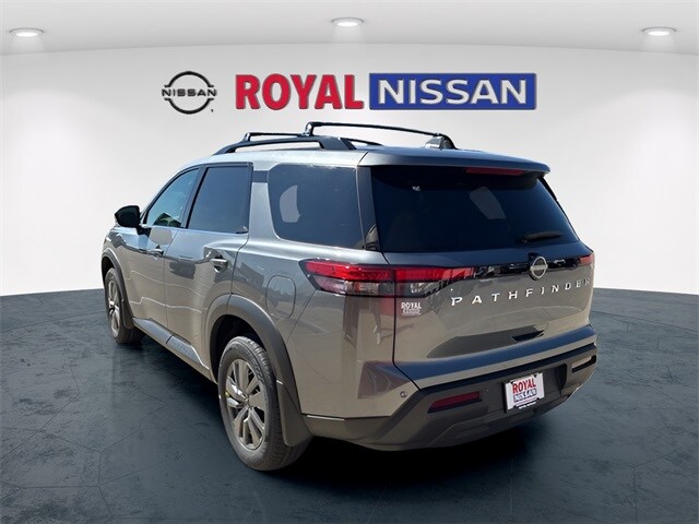 2025 Nissan Pathfinder SV photo 3