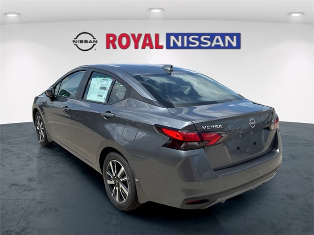 New 2025 Nissan Versa 1.6 SV Sedan