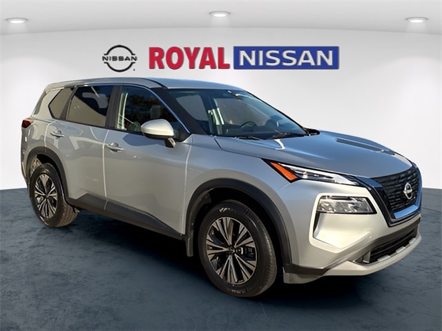 2023 Nissan Rogue SV's photo