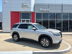 2025 Nissan Pathfinder SL SUV