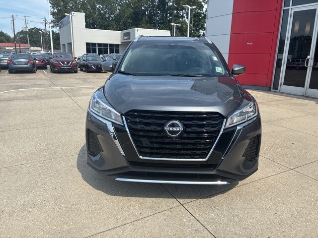 2024 Nissan Kicks SV photo 2