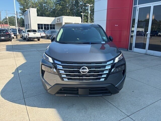 2026 Nissan Rogue S photo 2