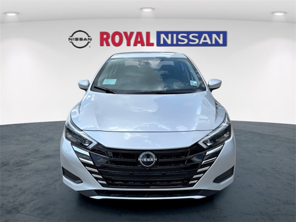 New 2025 Nissan Versa 1.6 SV Sedan