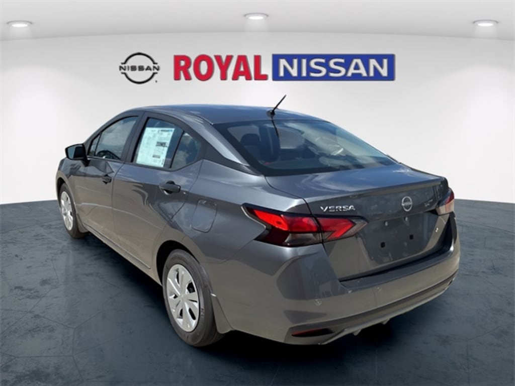 New 2025 Nissan Versa 1.6 S Sedan