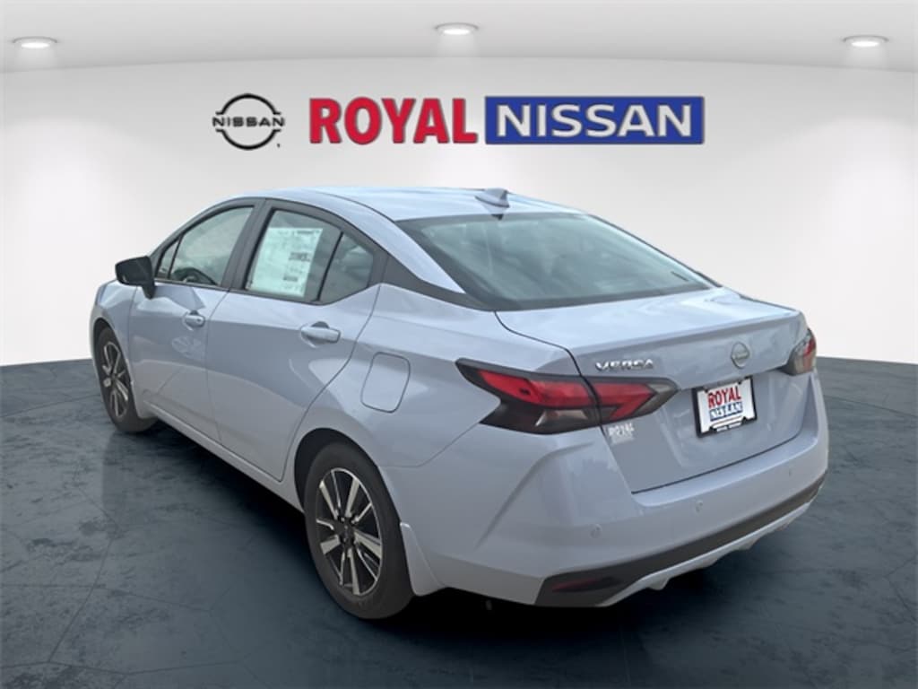 New 2025 Nissan Versa 1.6 SV Sedan