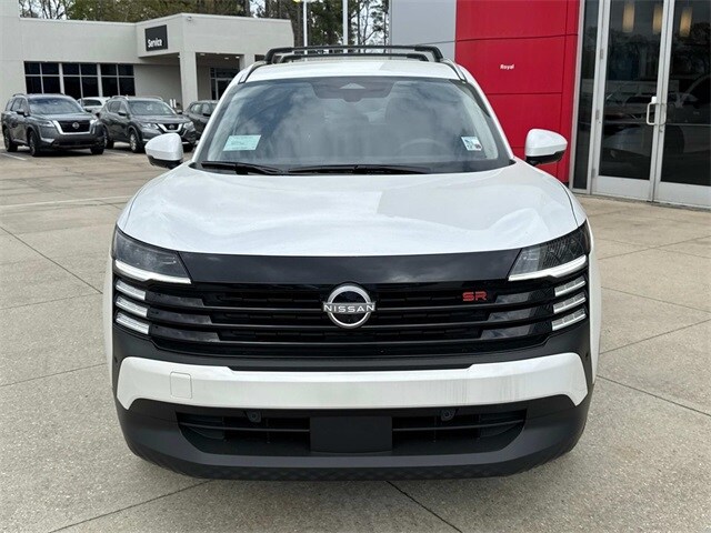 2025 Nissan Kicks SR photo 2