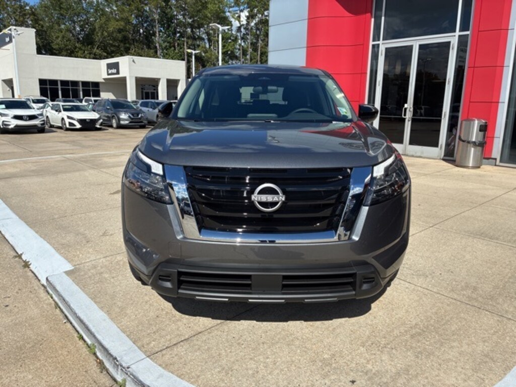 New 2025 Nissan Pathfinder S SUV