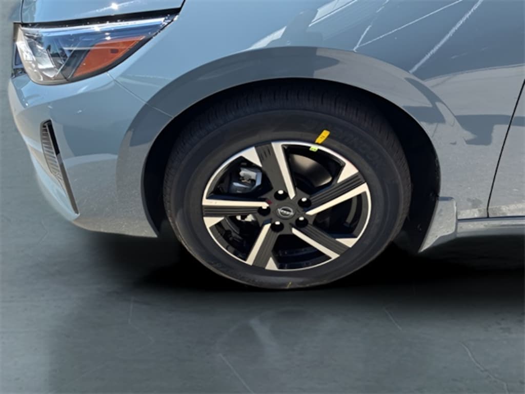 New 2025 Nissan Sentra SV Sedan