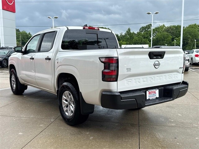 2025 Nissan Frontier S photo 4