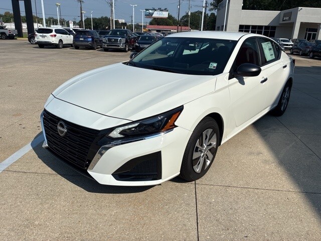 2025 Nissan Altima 2.5 S photo 3