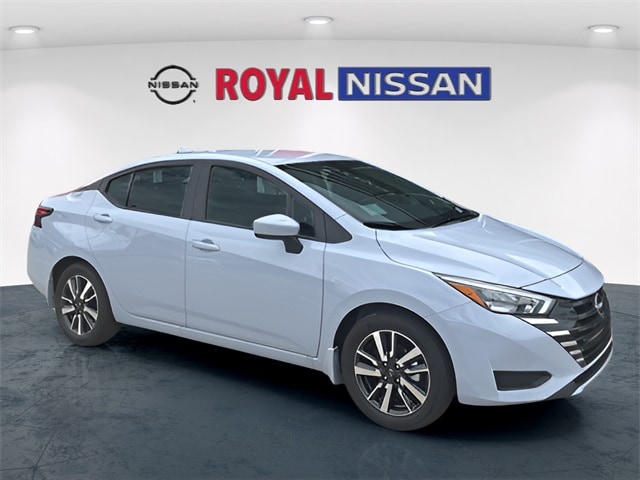 2025 Nissan Versa SV's photo