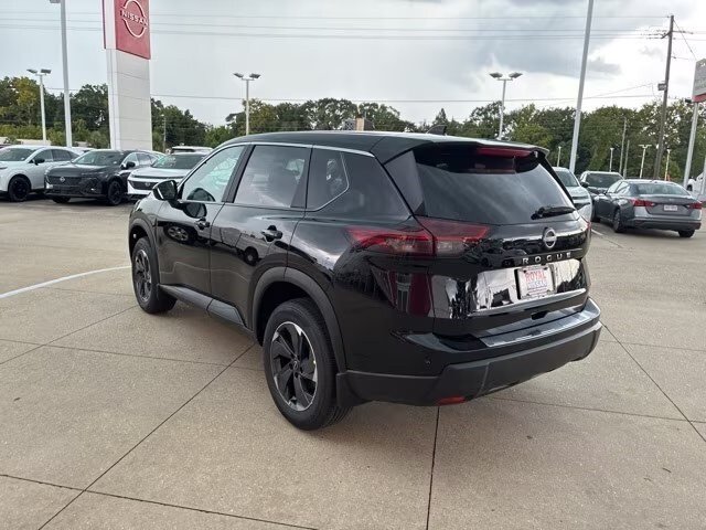 2026 Nissan Rogue SV photo 3
