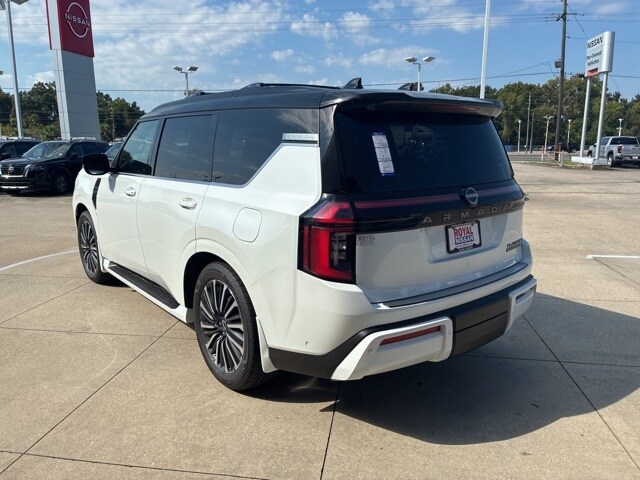 2025 Nissan Armada Platinum Reserve photo 4