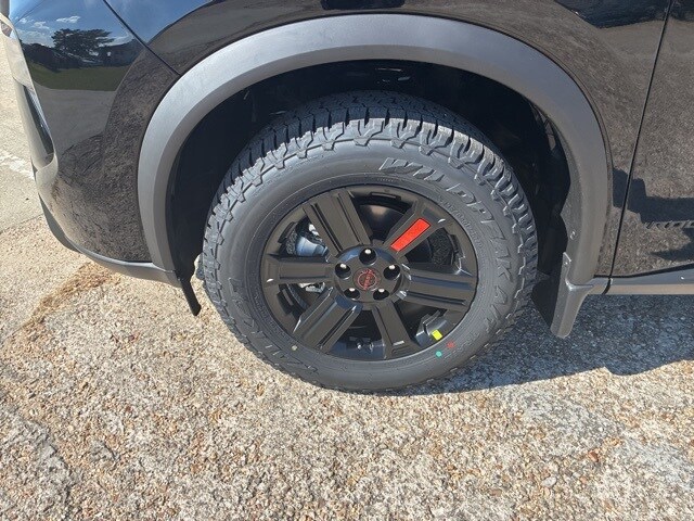 2026 Nissan Rogue SV photo 3