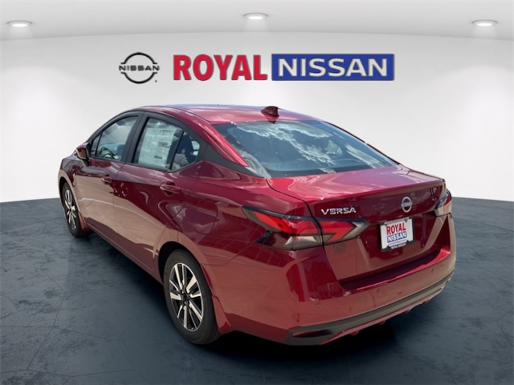 New 2025 Nissan Versa 1.6 SV Sedan