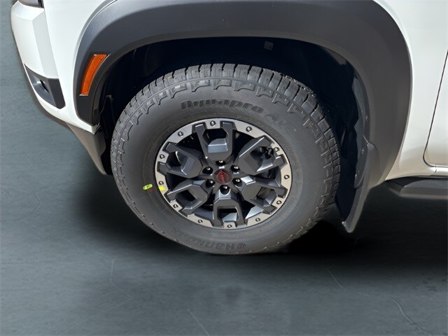 2026 Nissan Frontier PRO-X photo 3