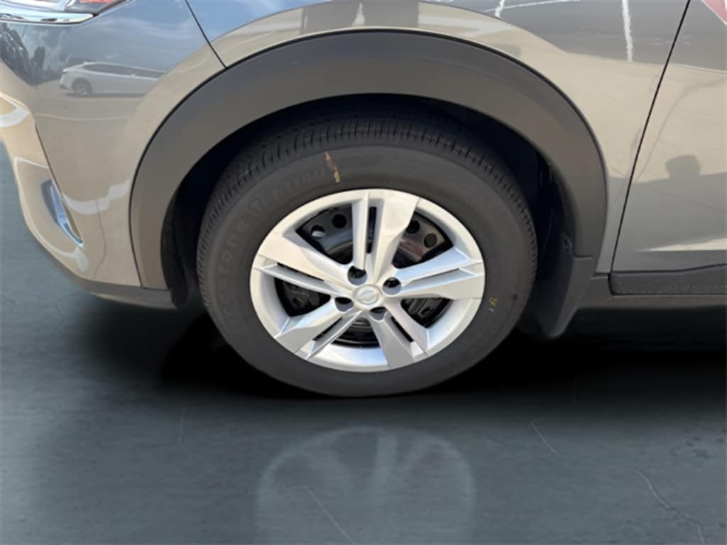 New 2025 Nissan Kicks Play S SUV