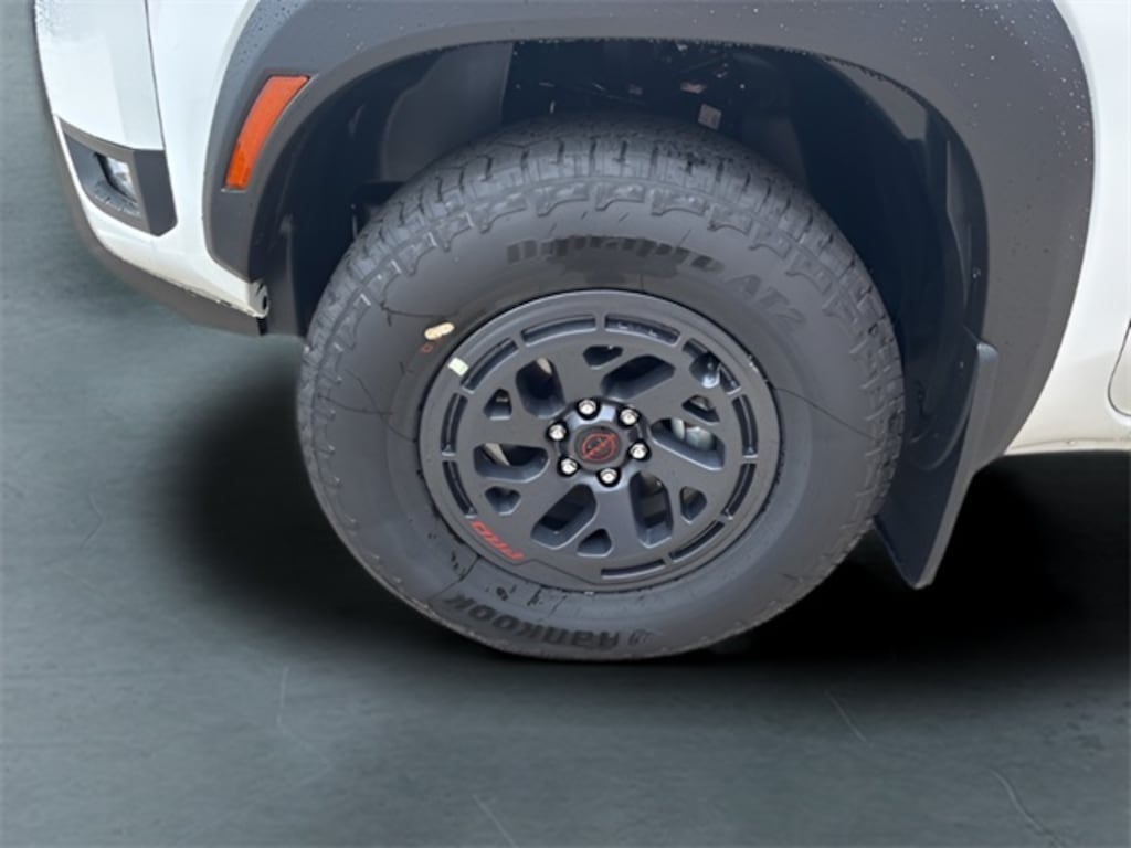 New 2025 Nissan Frontier PRO-4X Truck