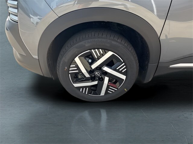 2026 Nissan Kicks SV photo 3