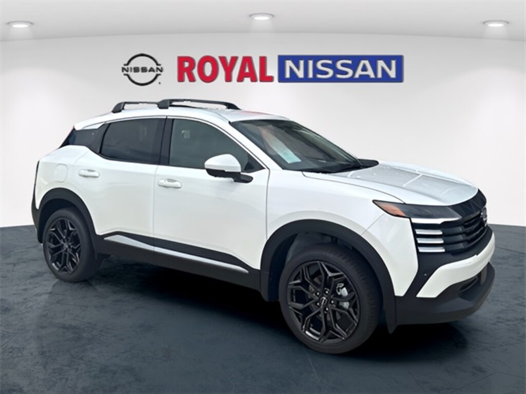 New 2025 Nissan Kicks SR SUV