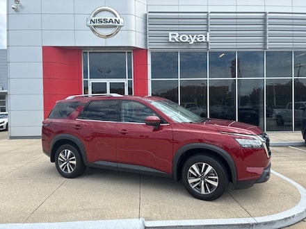 2024 Nissan Pathfinder SL SUV