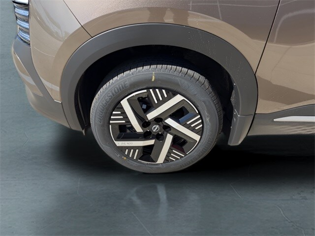 2026 Nissan Kicks SV photo 3