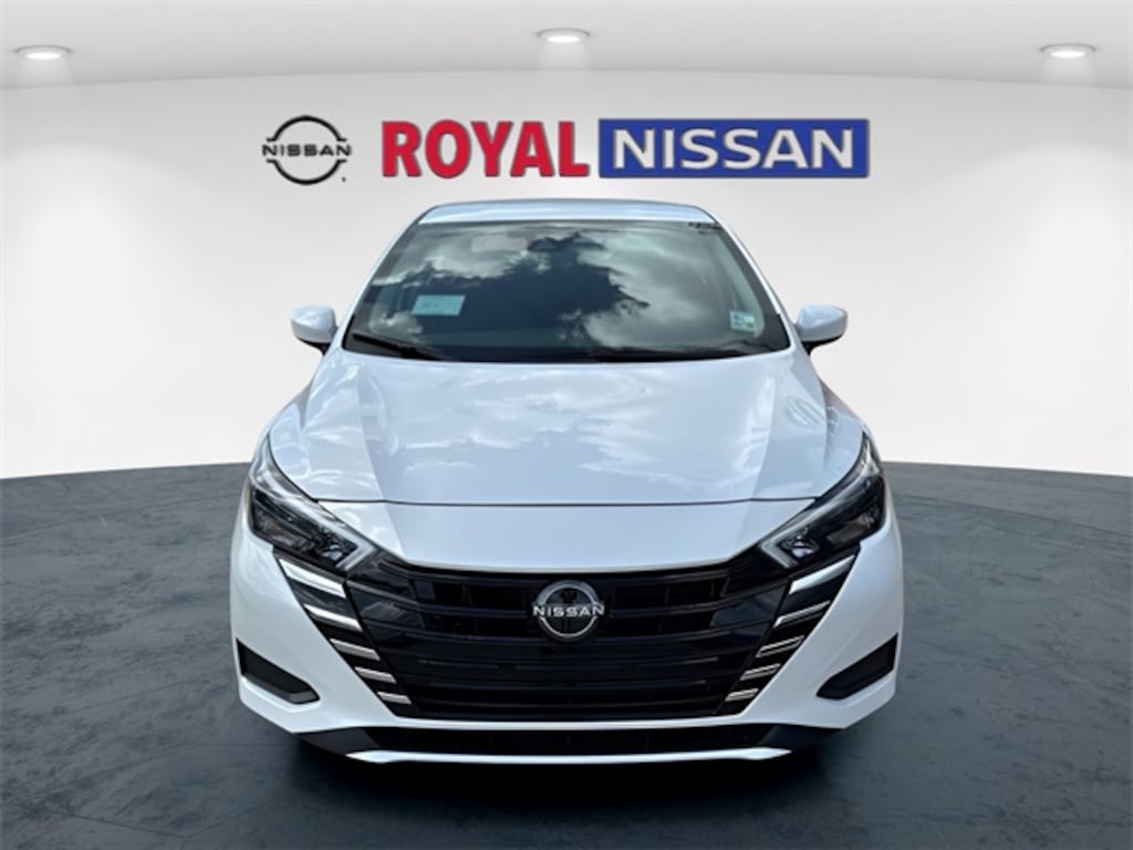 New 2025 Nissan Versa 1.6 SV Sedan