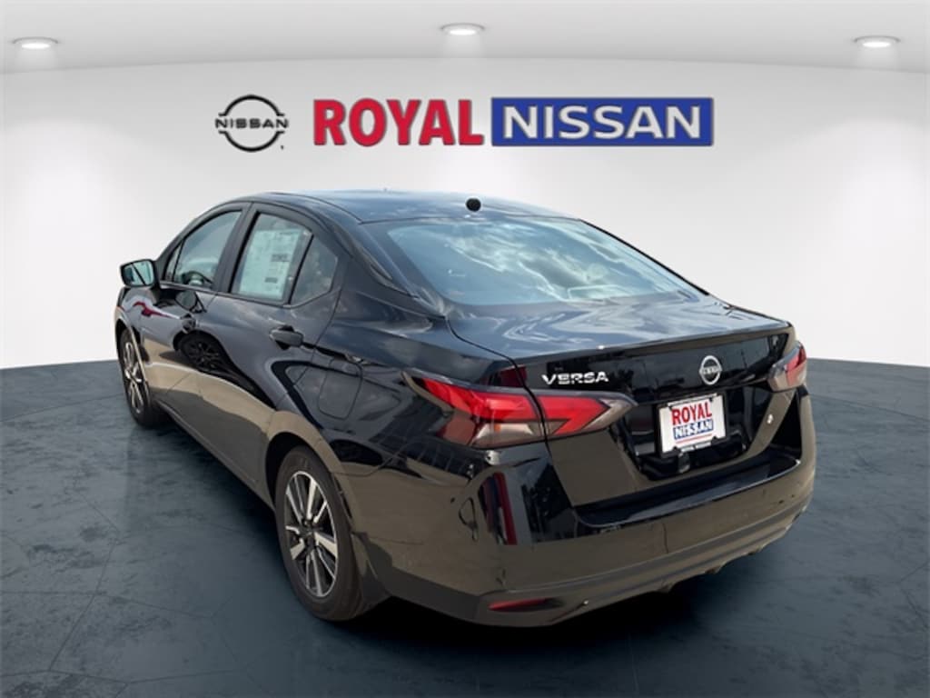 New 2025 Nissan Versa 1.6 S Sedan