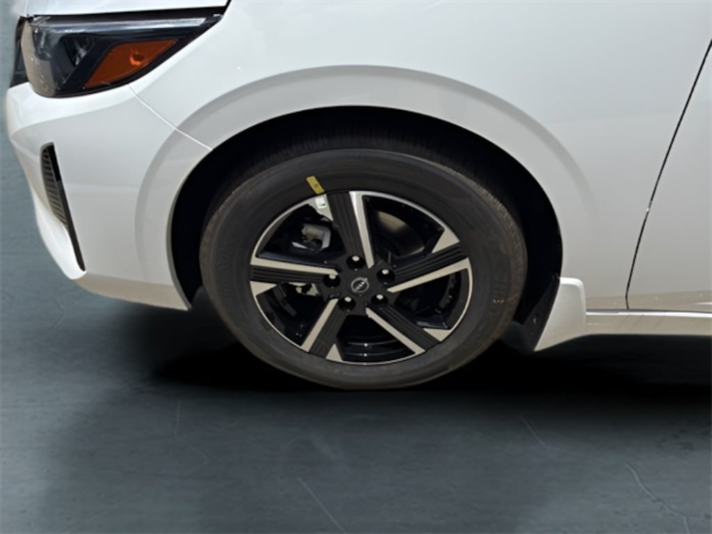 New 2025 Nissan Sentra SV Sedan