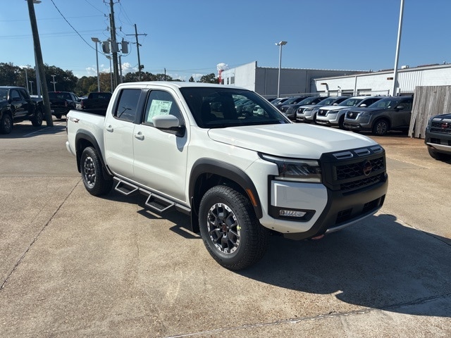 2026 Nissan Frontier