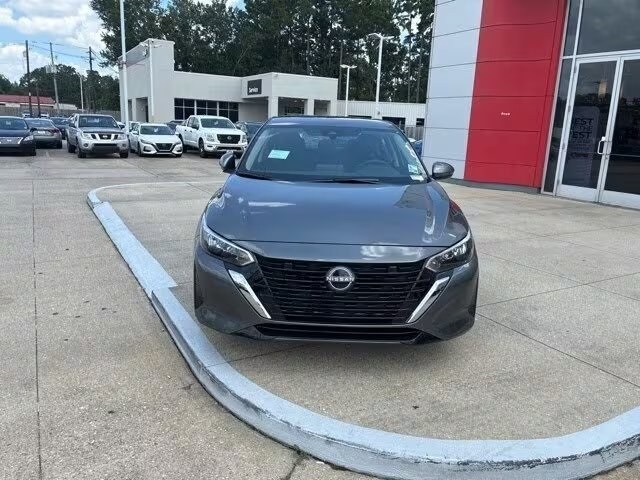 2025 Nissan Sentra SV photo 2