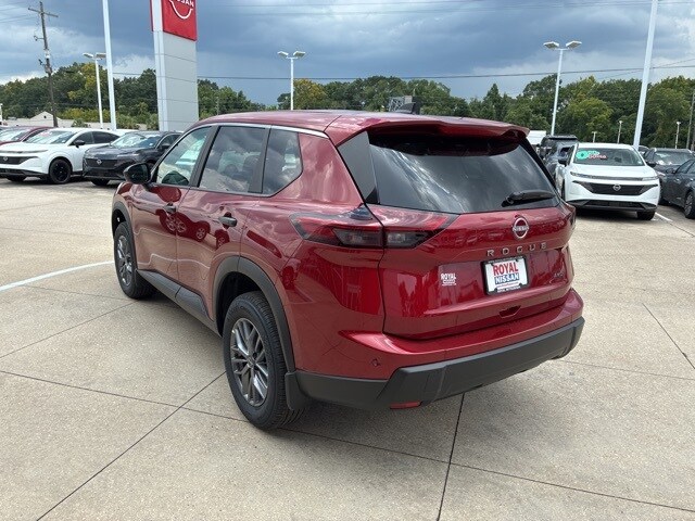 2026 Nissan Rogue S photo 3