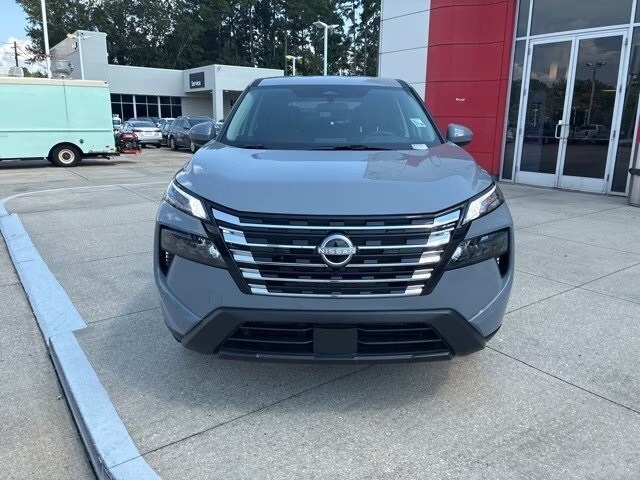 2026 Nissan Rogue SV photo 2