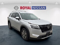 2025 Nissan Pathfinder SL SUV