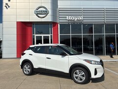 2025 Nissan Kicks Play S SUV