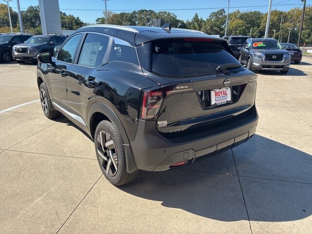 2026 Nissan Kicks SV photo 3
