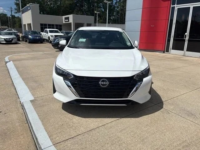 2025 Nissan Sentra SV photo 2