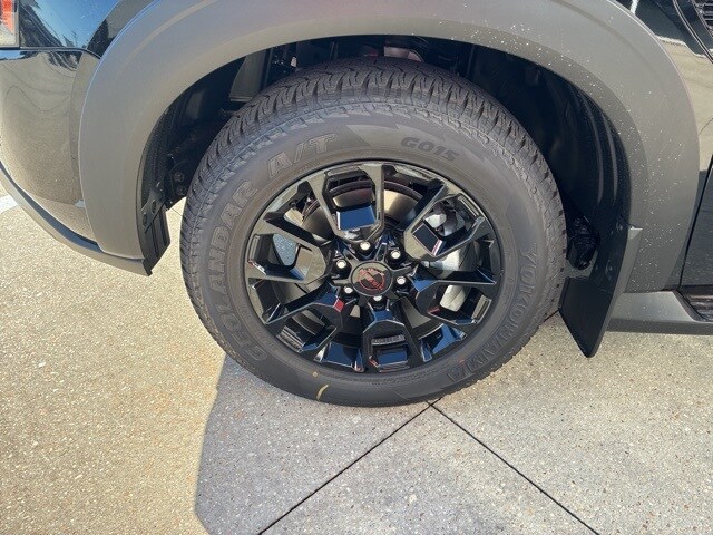 2026 Nissan Armada photo 2