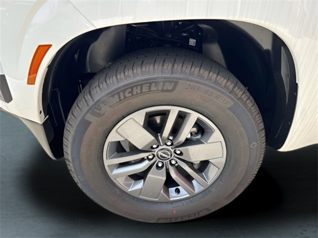 New 2025 Nissan Frontier SV Truck