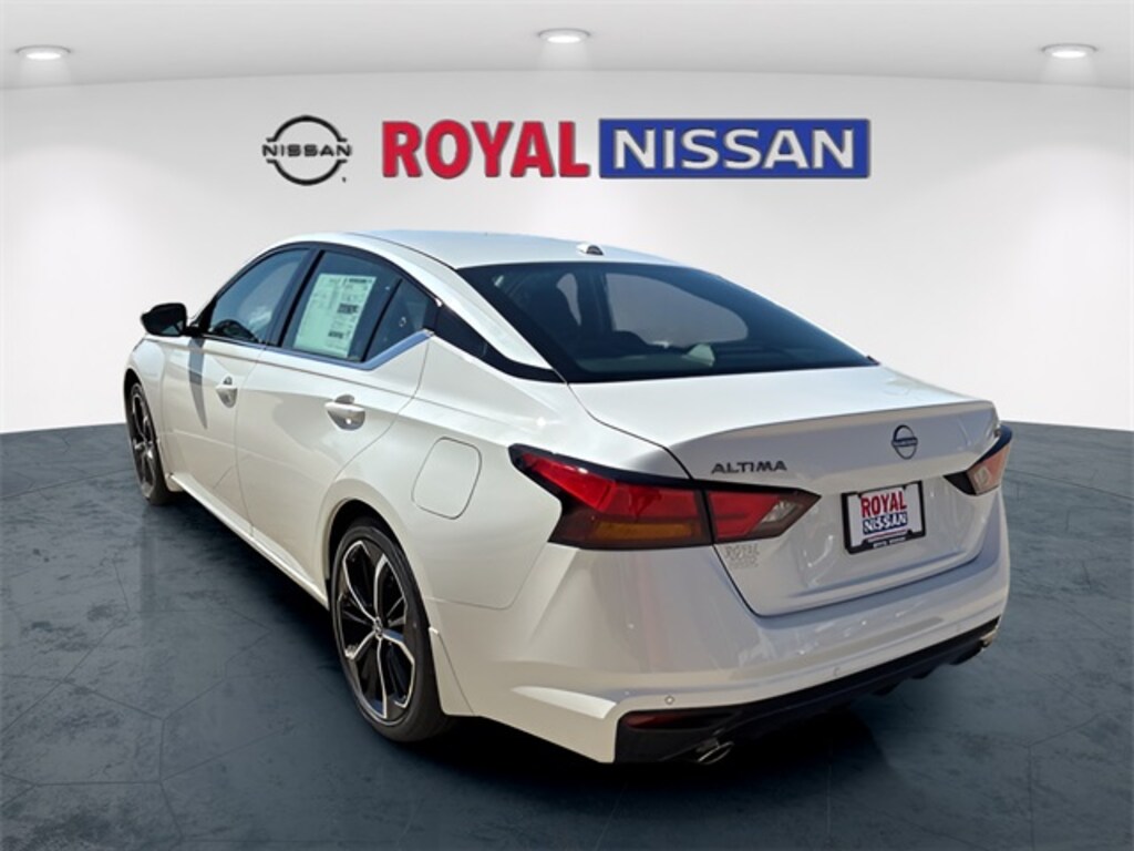 New 2025 Nissan Altima 2.5 SR Sedan